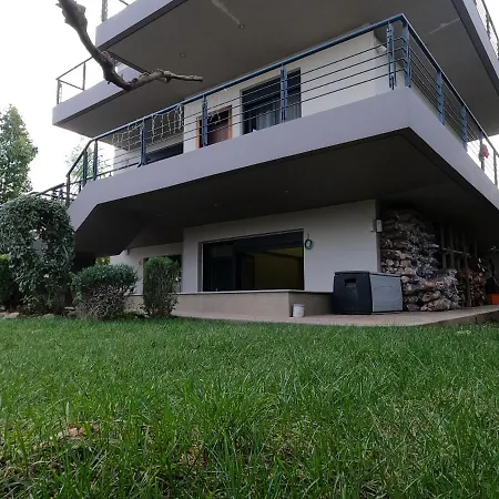 65 Sqm Modern House With 600 Sqm Garden For 4 Guests Dhrosiá